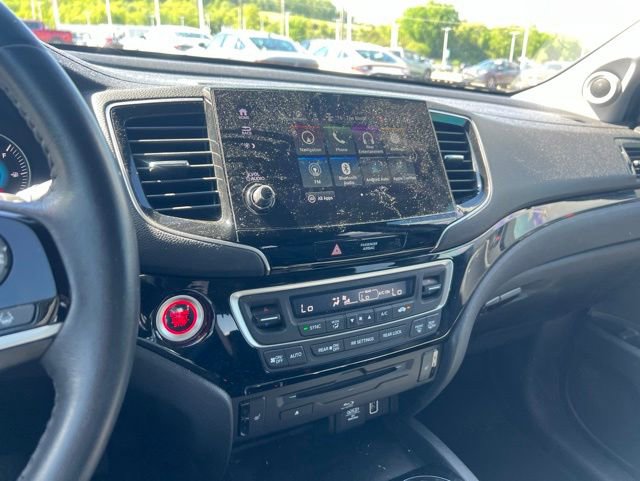 Used 2022 Honda Pilot Touring image 13