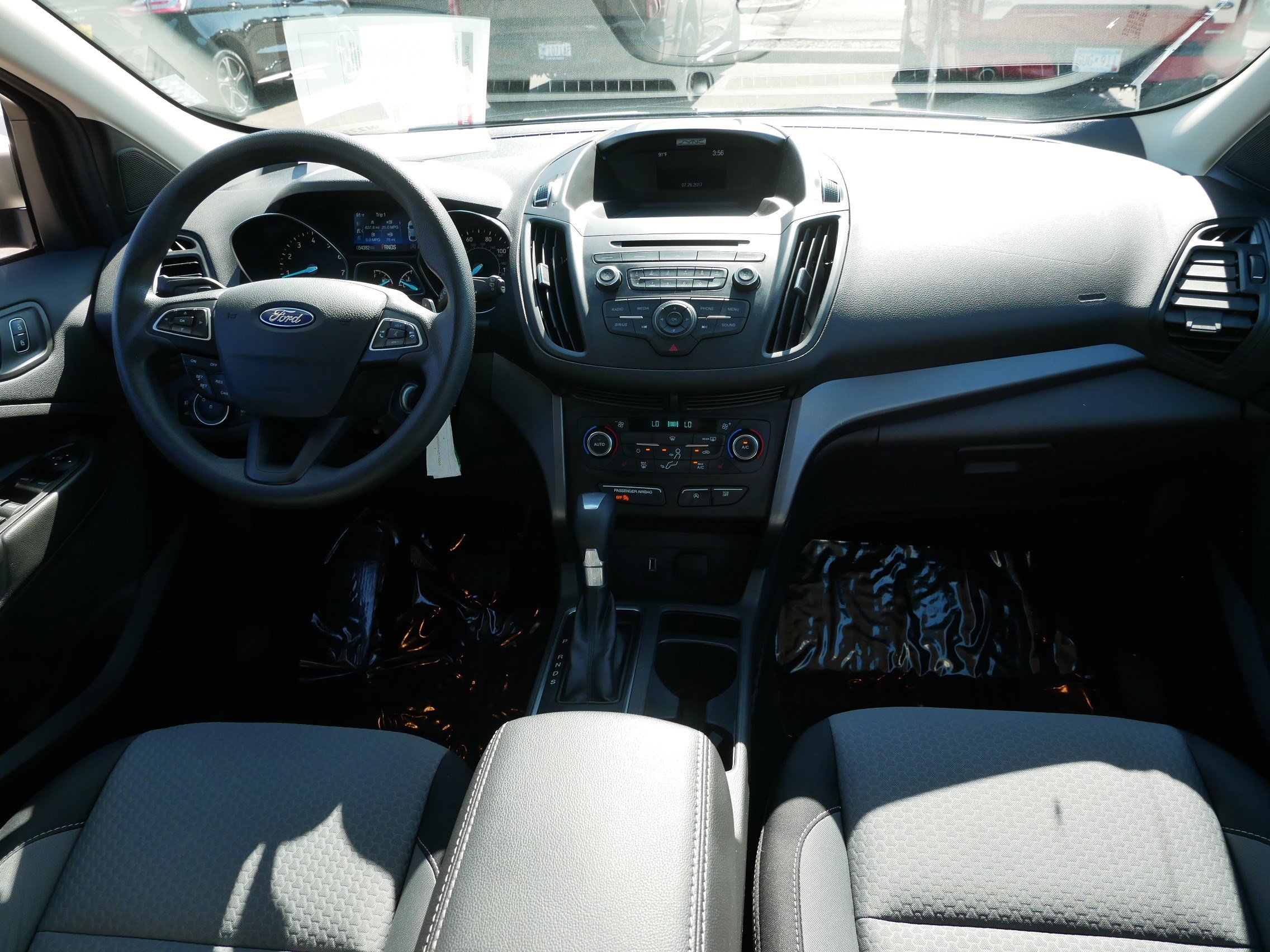 Used 2017 Ford Escape SE w/ SE Cold Weather Package image 10