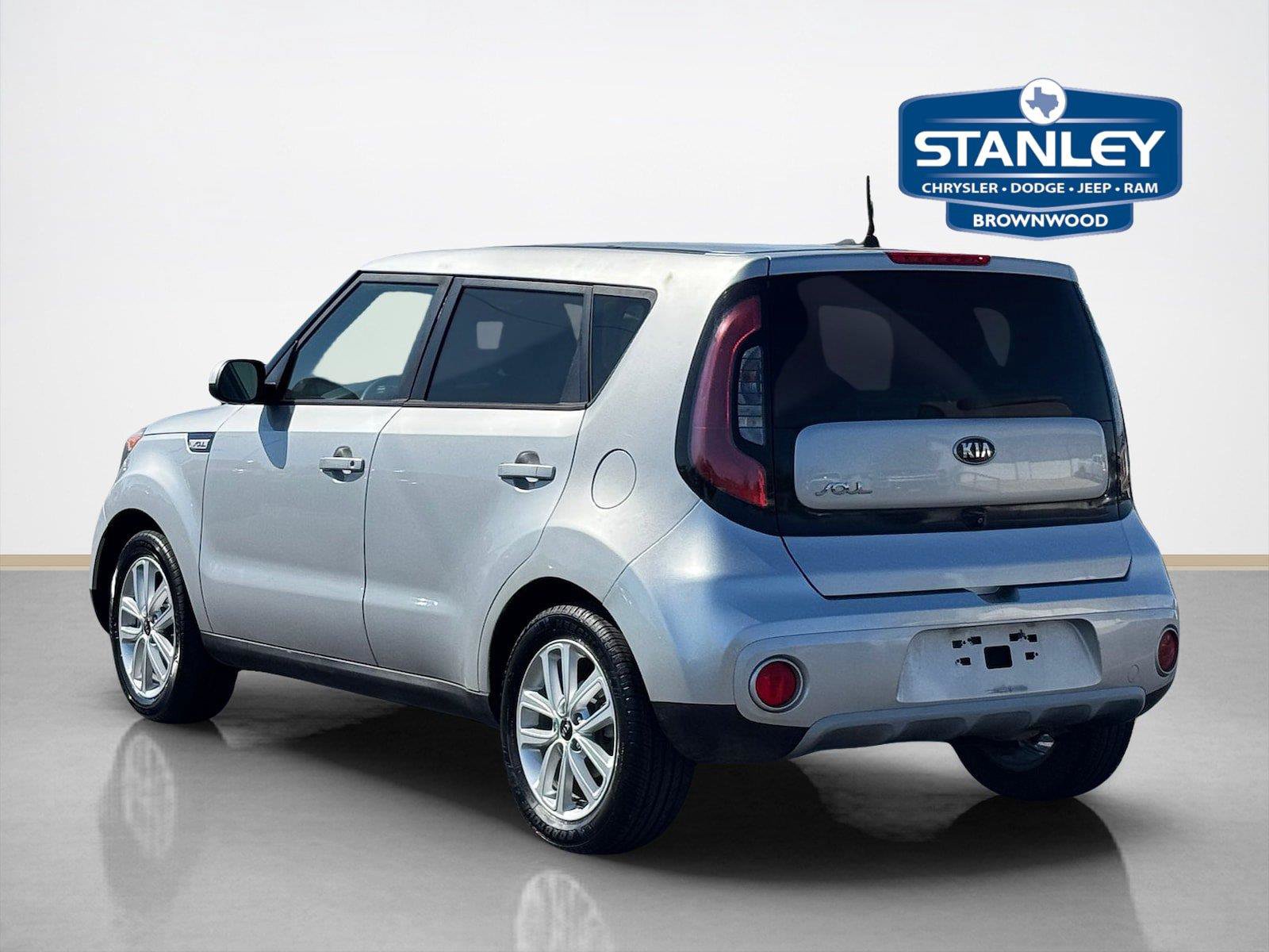 Used 2019 Kia Soul + FWD image 5