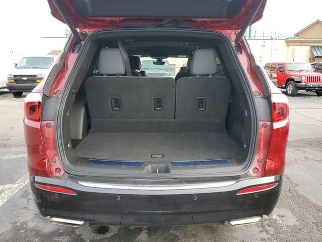 Used 2024 Buick Enclave Premium image 25