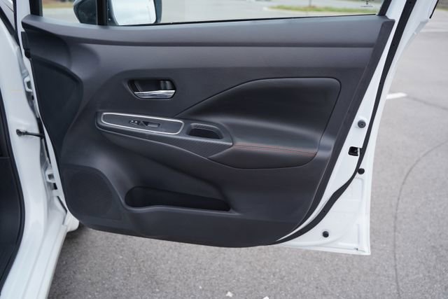 Used 2025 Nissan Versa SR w/ Trunk Package image 21