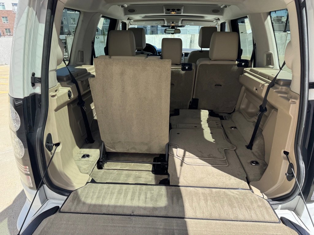 Used 2016 Land Rover LR4 HSE LUX AWD/4WD image 29