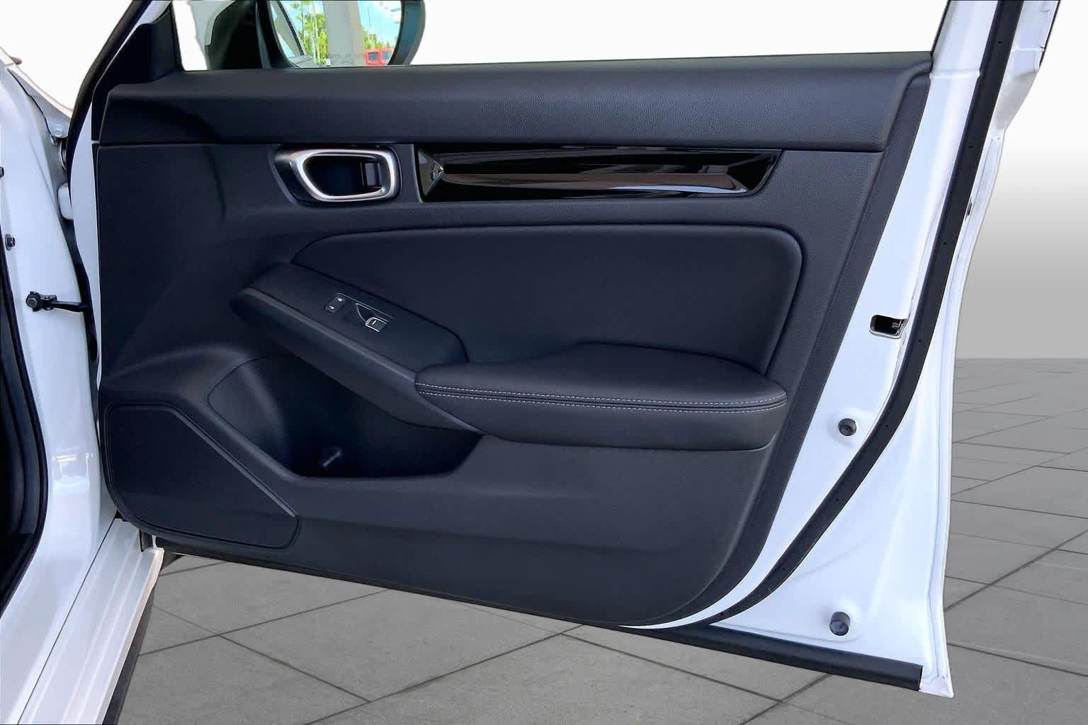 Used 2024 Honda Civic EX-L image 23