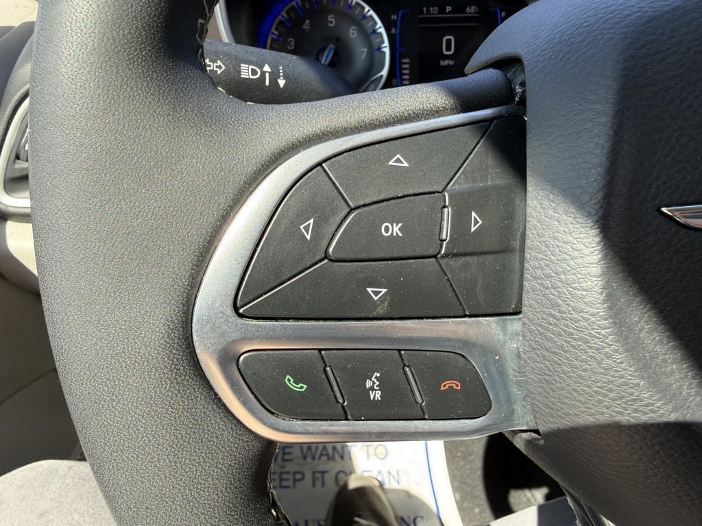 Used 2023 Chrysler Voyager LX FWD image 21