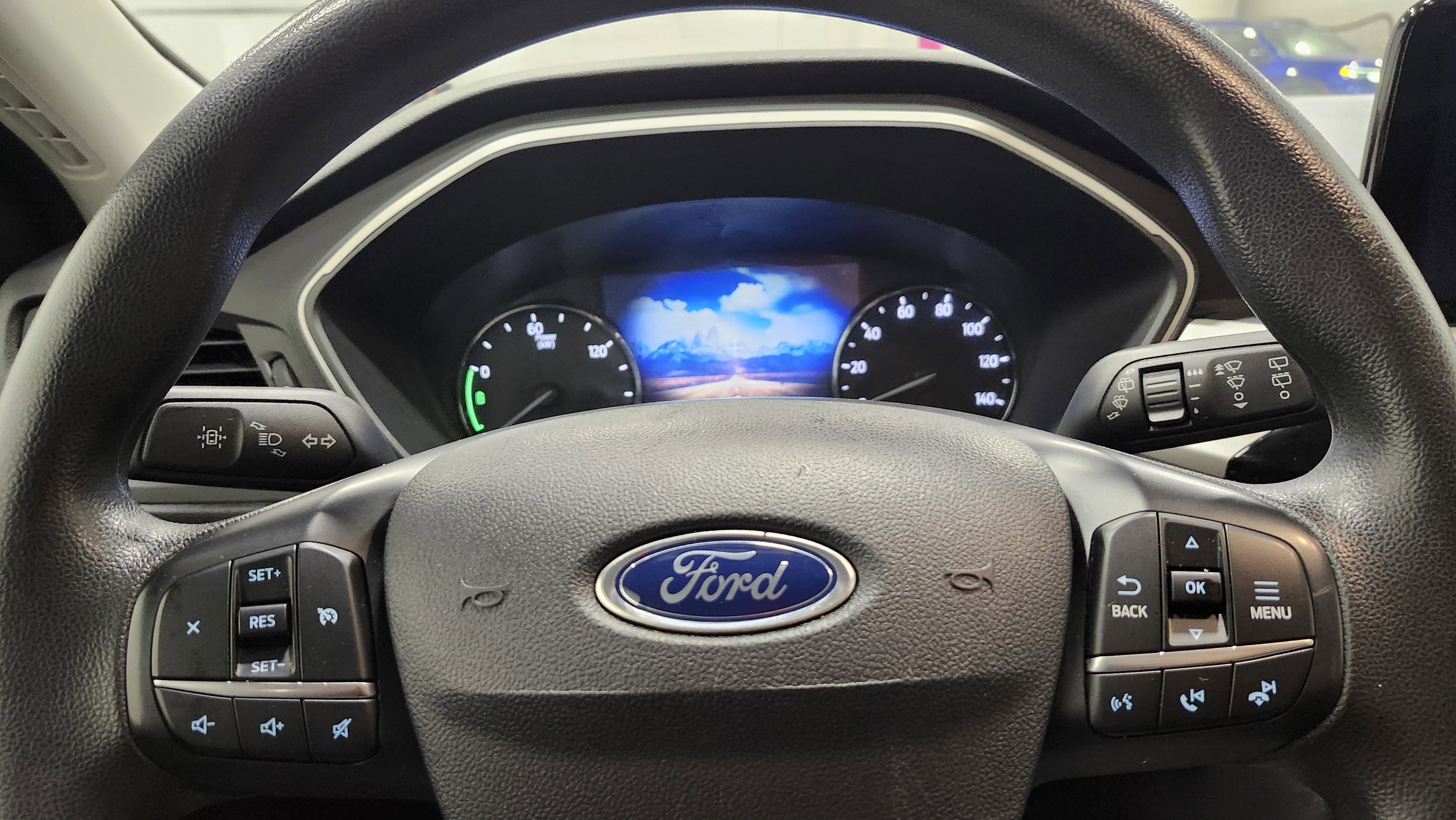 Used 2021 Ford Escape SE image 24