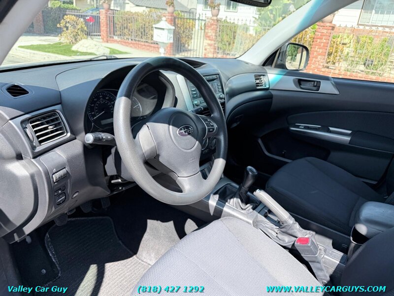 Used 2012 Subaru Forester 2.5X w/ Alloy Wheel Pkg AWD/4WD image 11