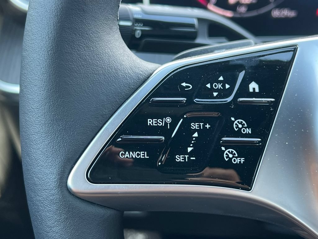 New 2025 Mercedes-Benz C 300 4MATIC Sedan image 17