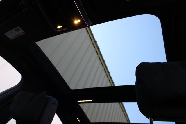 Used 2024 Mercedes-Benz S 580e 4MATIC Sedan image 17