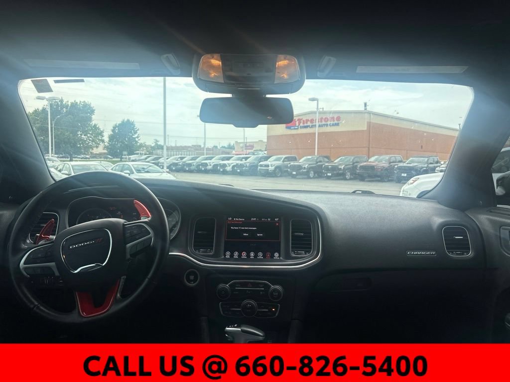 Used 2017 Dodge Charger R/T w/ Plus Group RWD image 9