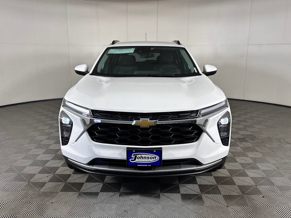 New 2026 Chevrolet Trax LT w/ Driver Confidence Package FWD image 2