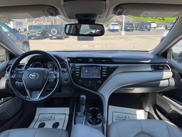 Used 2019 Toyota Camry SE w/ Convenience Package image 14