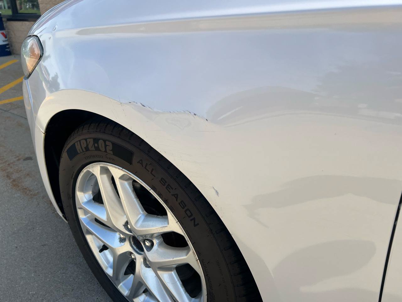 Used 2013 Ford Fusion SE FWD image 19