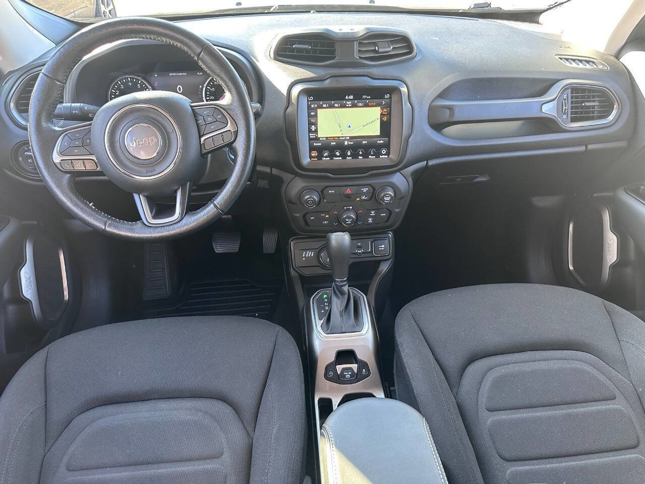 Used 2022 Jeep Renegade Latitude w/ Convenience Group AWD/4WD image 8