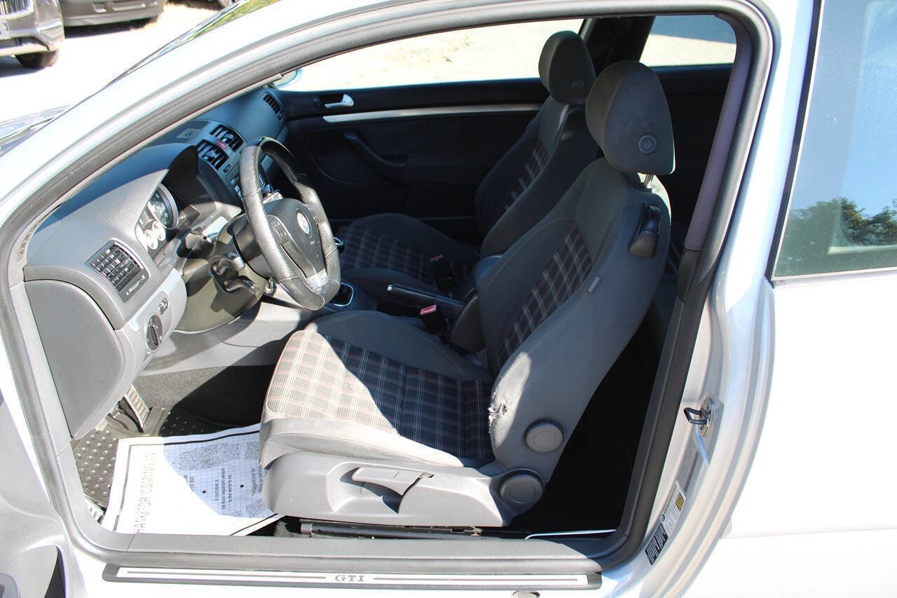 Used 2007 Volkswagen GTI 2-Door image 15