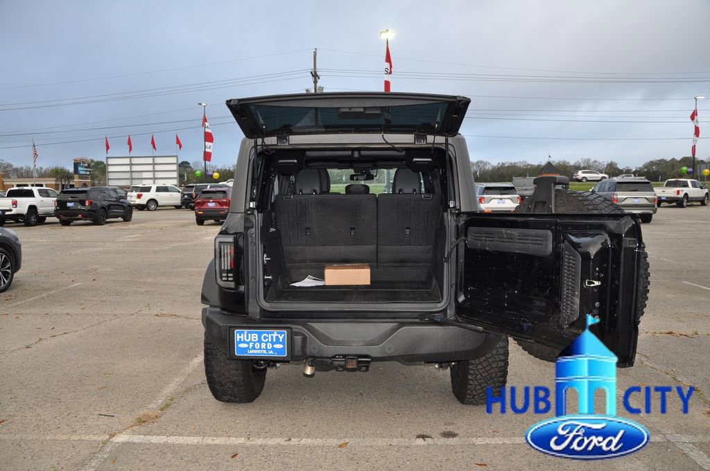 Used 2023 Ford Bronco Wildtrak image 22