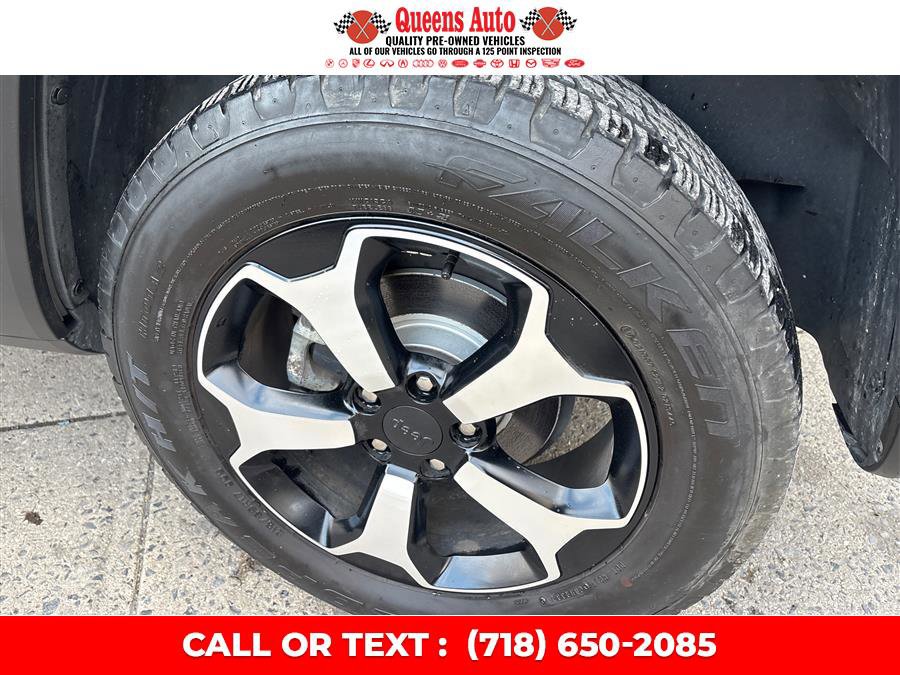 Used 2021 Jeep Renegade Trailhawk image 29