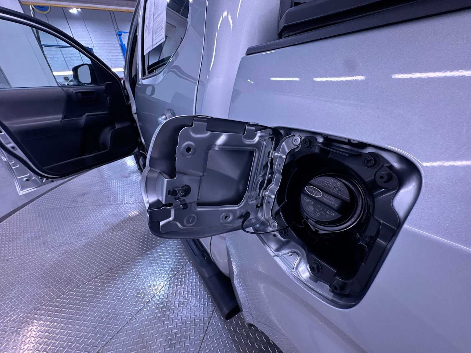 Used 2023 Toyota Tacoma SR image 33