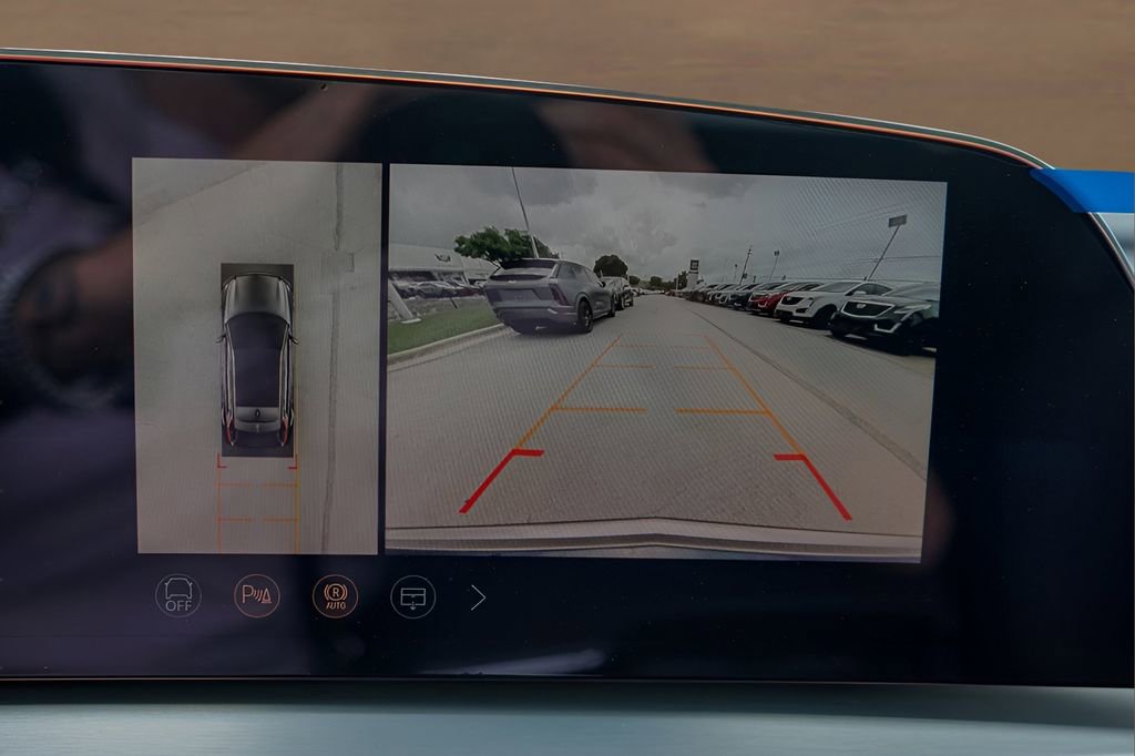 New 2026 Cadillac Lyriq Luxury w/ LPO, Floor Liner Package image 12