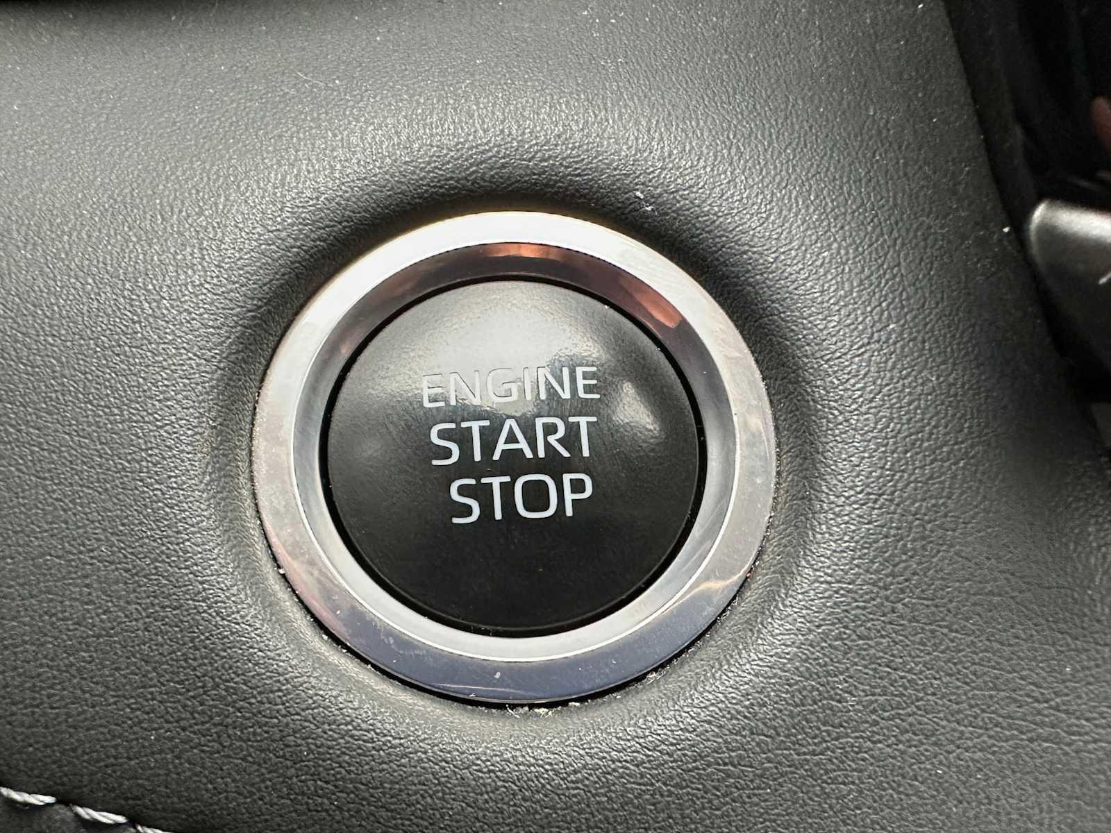 Used 2024 Toyota Highlander XLE image 38