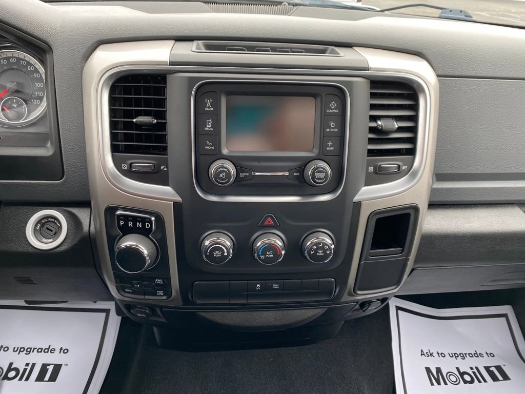 Used 2020 RAM 1500 Classic SLT image 19