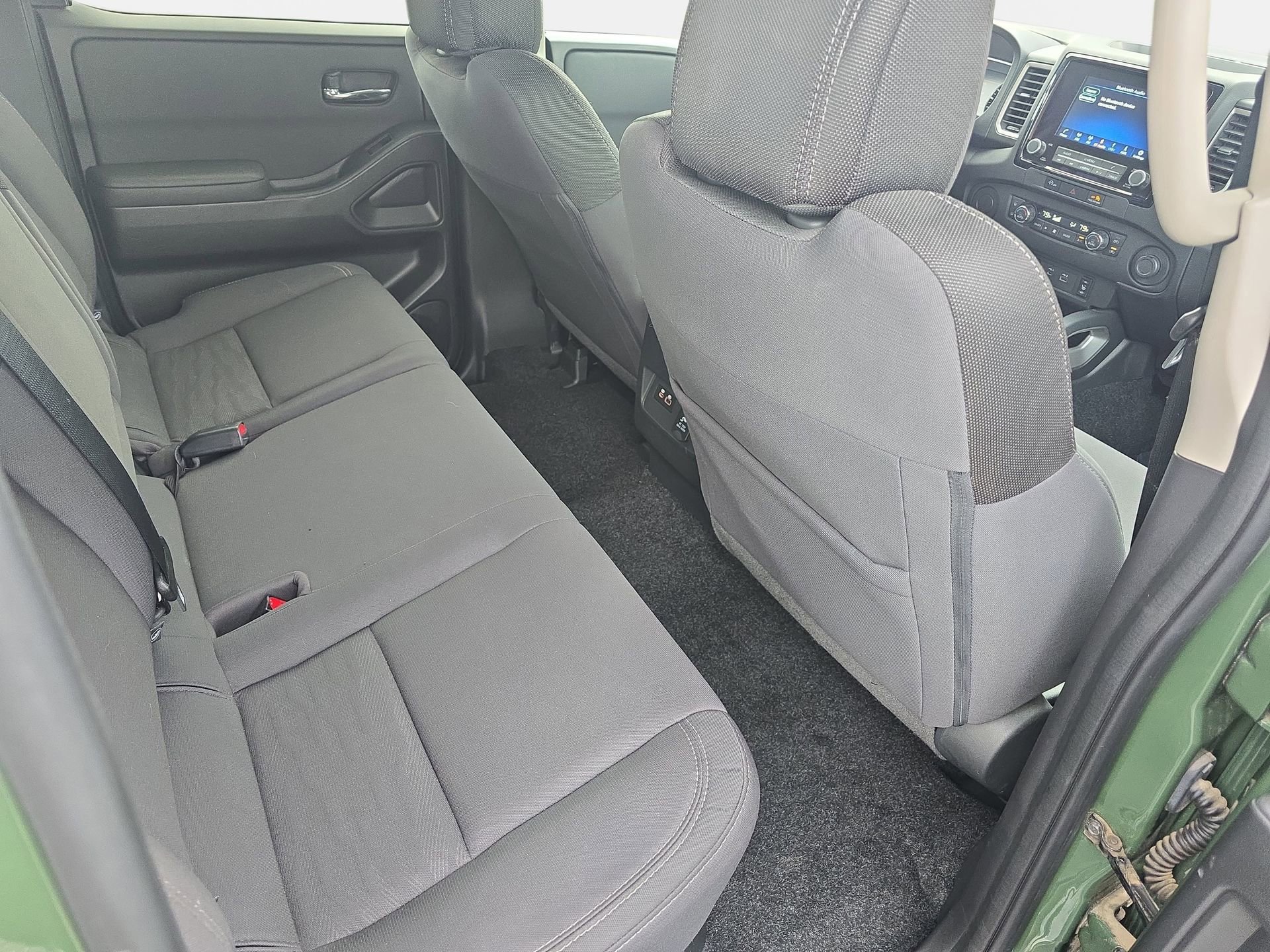 Used 2024 Nissan Frontier SV w/ SV Convenience Package RWD image 11