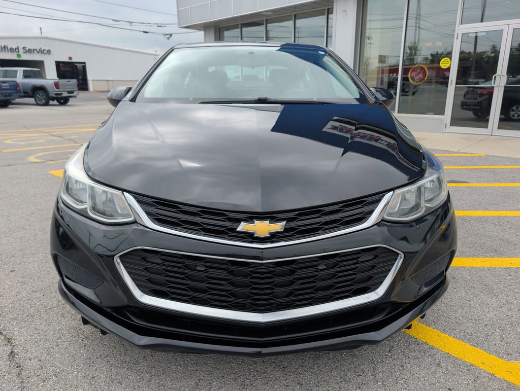 Used 2017 Chevrolet Cruze LS FWD image 2