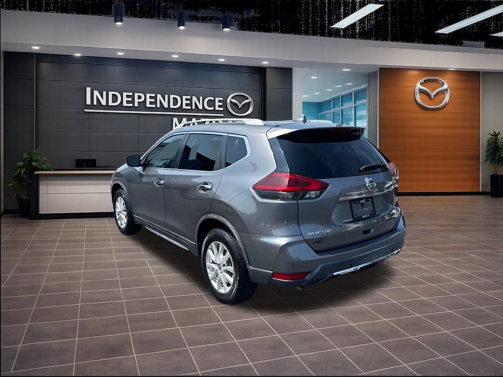 Used 2019 Nissan Rogue SV AWD/4WD image 5