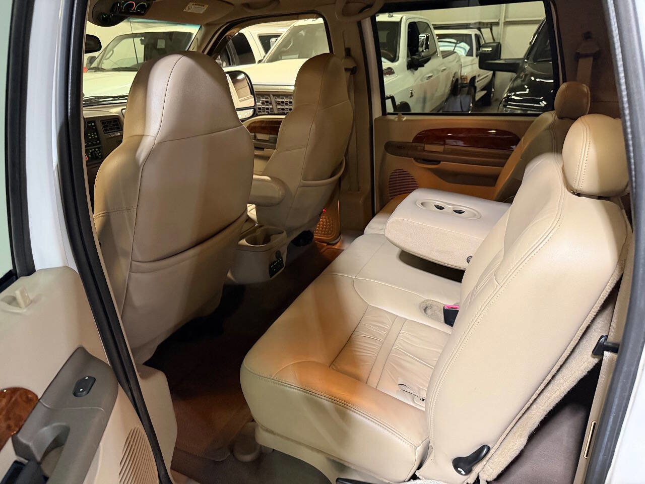Used 2001 Ford Excursion Limited image 4