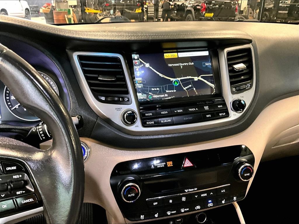 Used 2017 Hyundai Tucson Limited w/ Limited Ultimate Package 03 AWD/4WD image 19