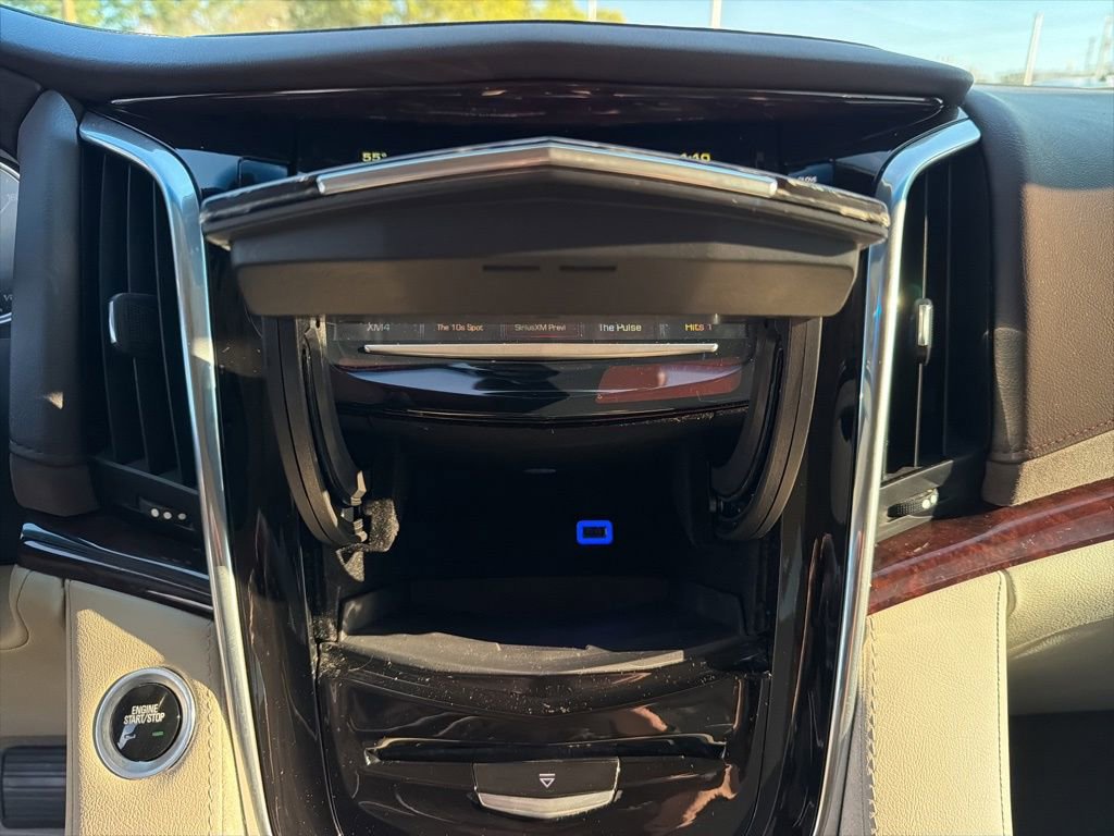 Used 2016 Cadillac Escalade Luxury image 52