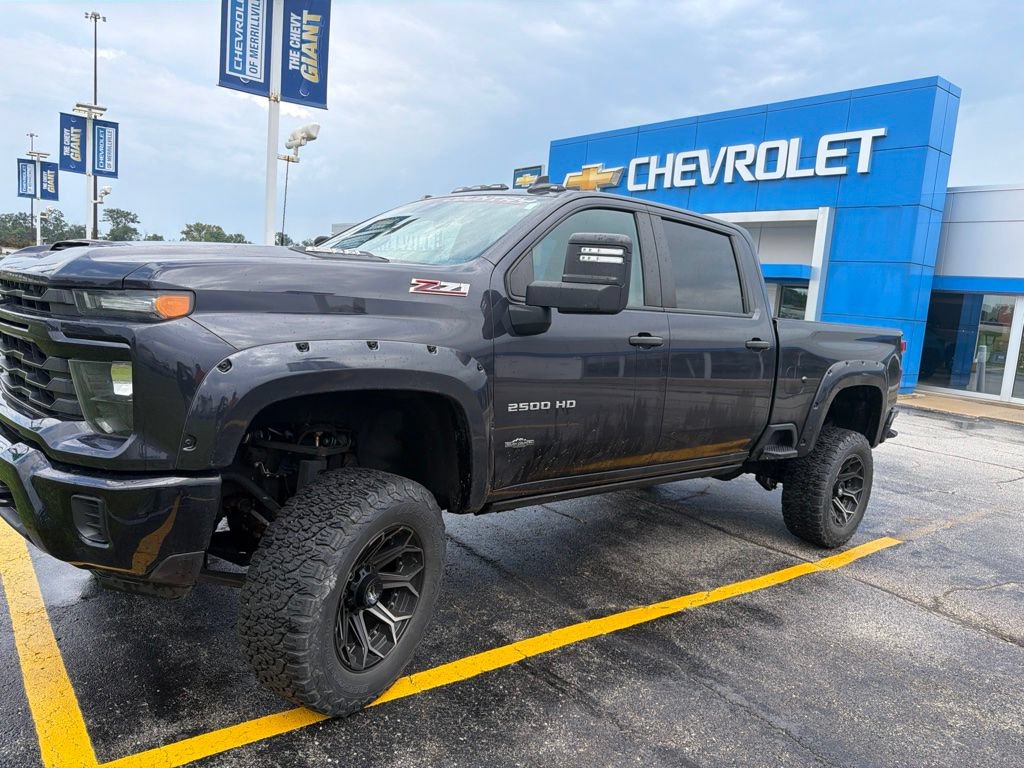 Used 2024 Chevrolet Silverado 2500 Custom w/ Custom Convenience Package AWD/4WD video 1