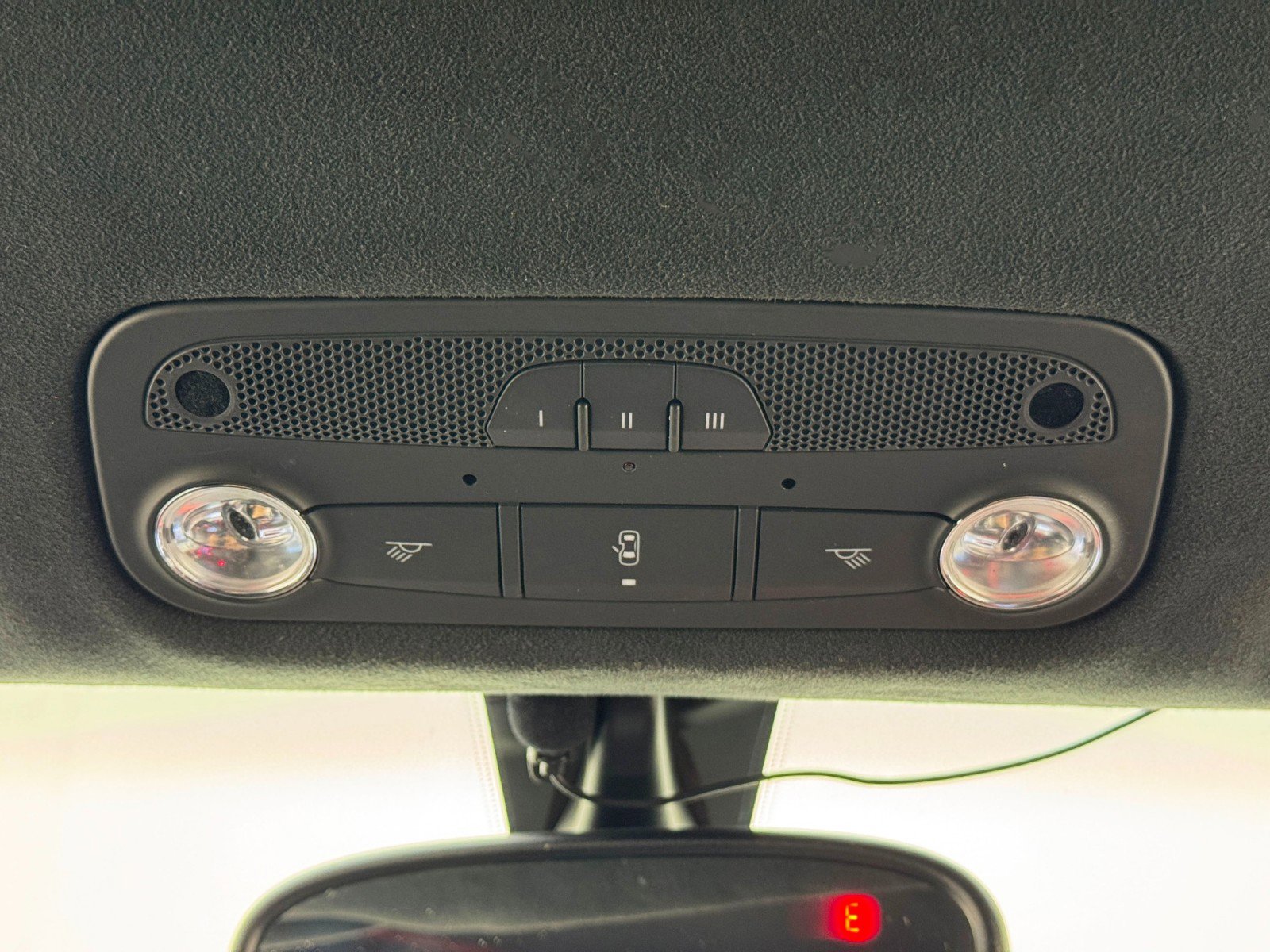 Used 2017 Lamborghini Aventador S image 37