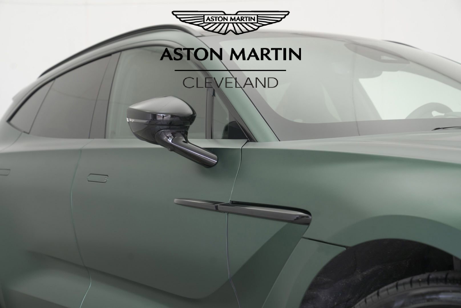 Used 2025 Aston Martin DBX 707 AWD/4WD image 4