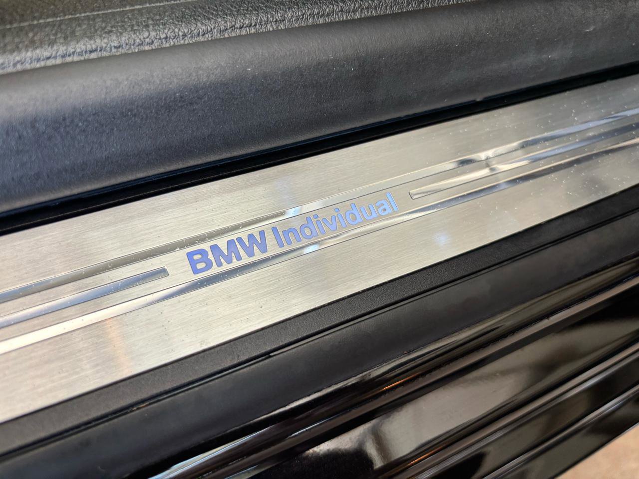 Used 2012 BMW 750Li image 22