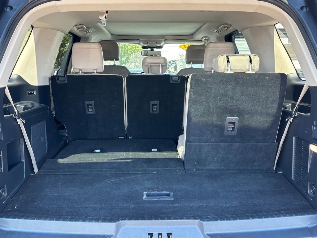 Used 2024 Ford Expedition Limited AWD/4WD image 32