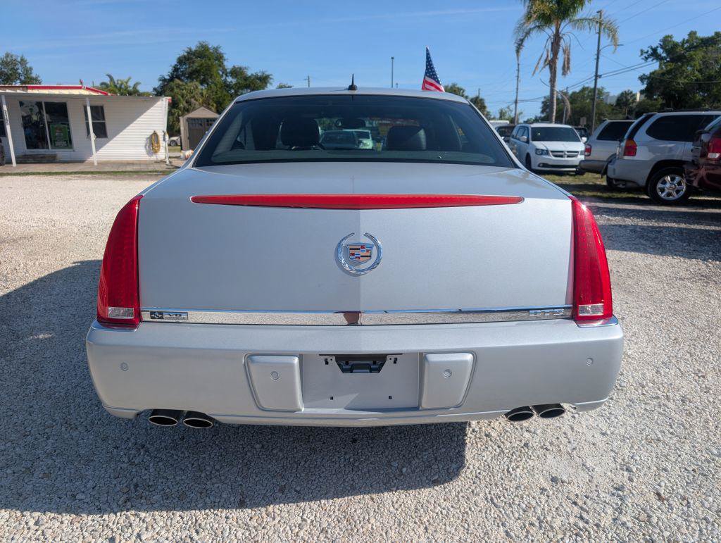 Used 2007 Cadillac DTS Luxury I FWD image 6