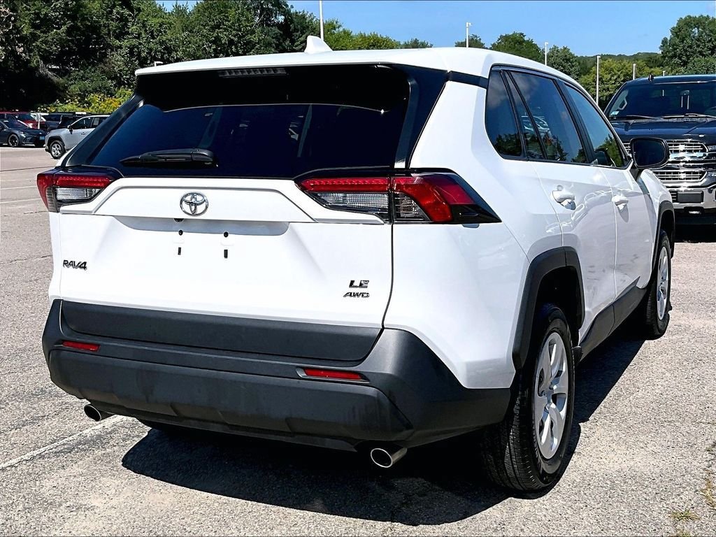 Certified 2025 Toyota RAV4 LE AWD/4WD image 6