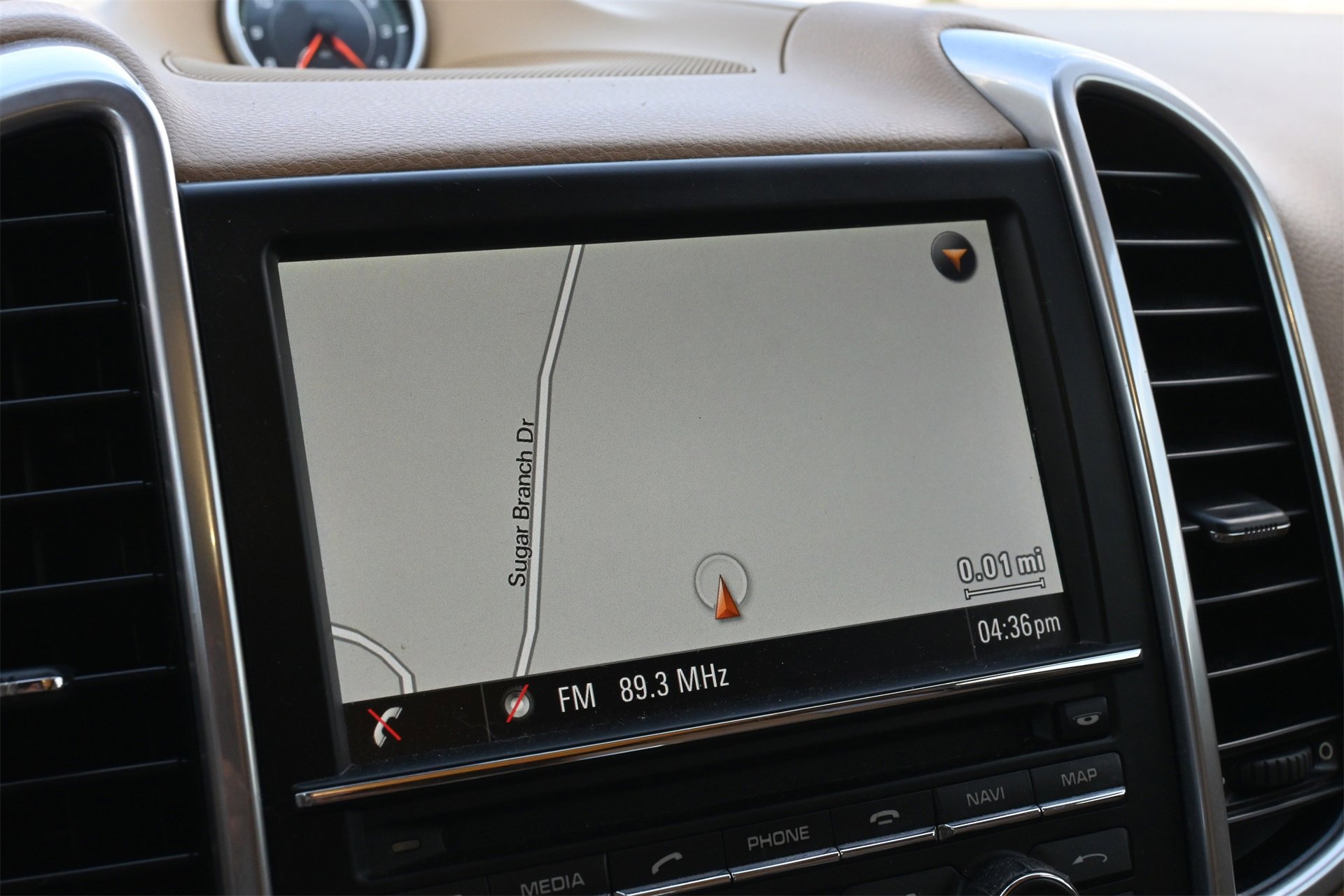 Used 2013 Porsche Cayenne S image 12