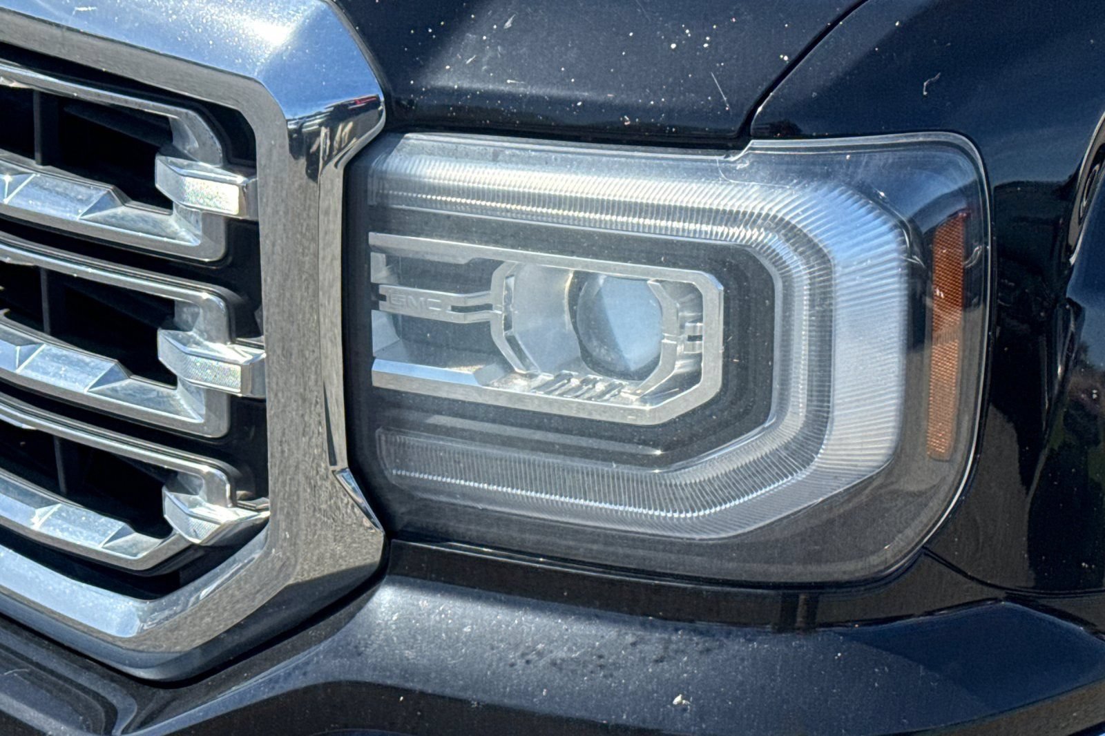 Used 2018 GMC Sierra 1500 SLT AWD/4WD image 49