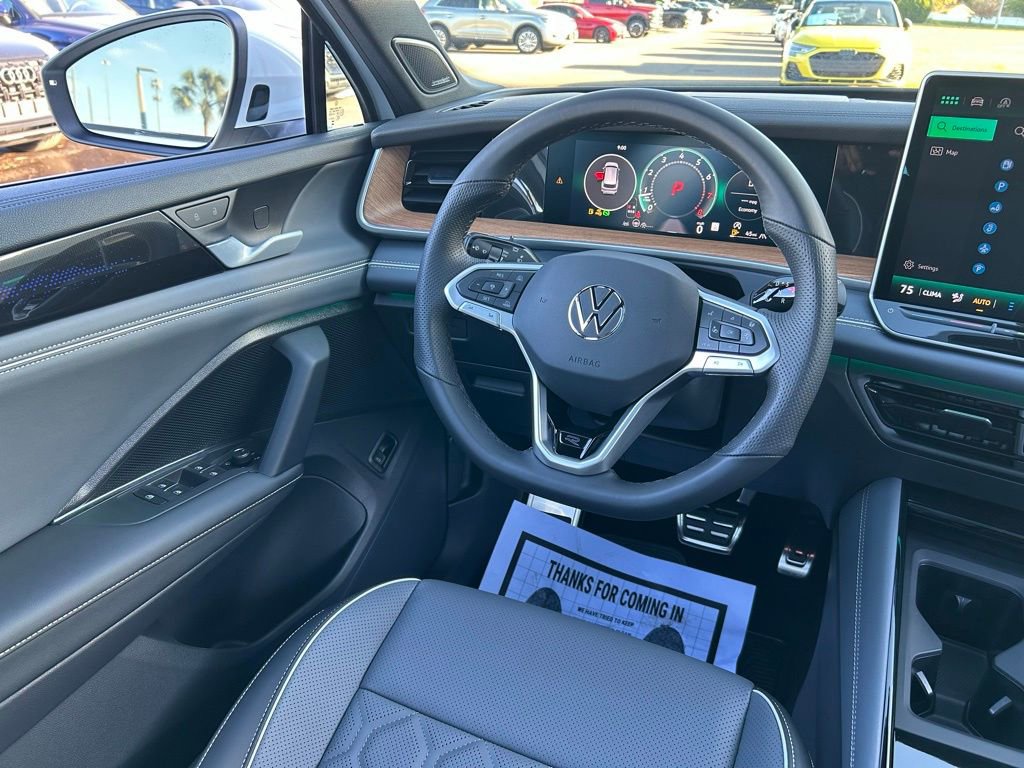 Used 2026 Volkswagen Tiguan SEL R-Line image 11