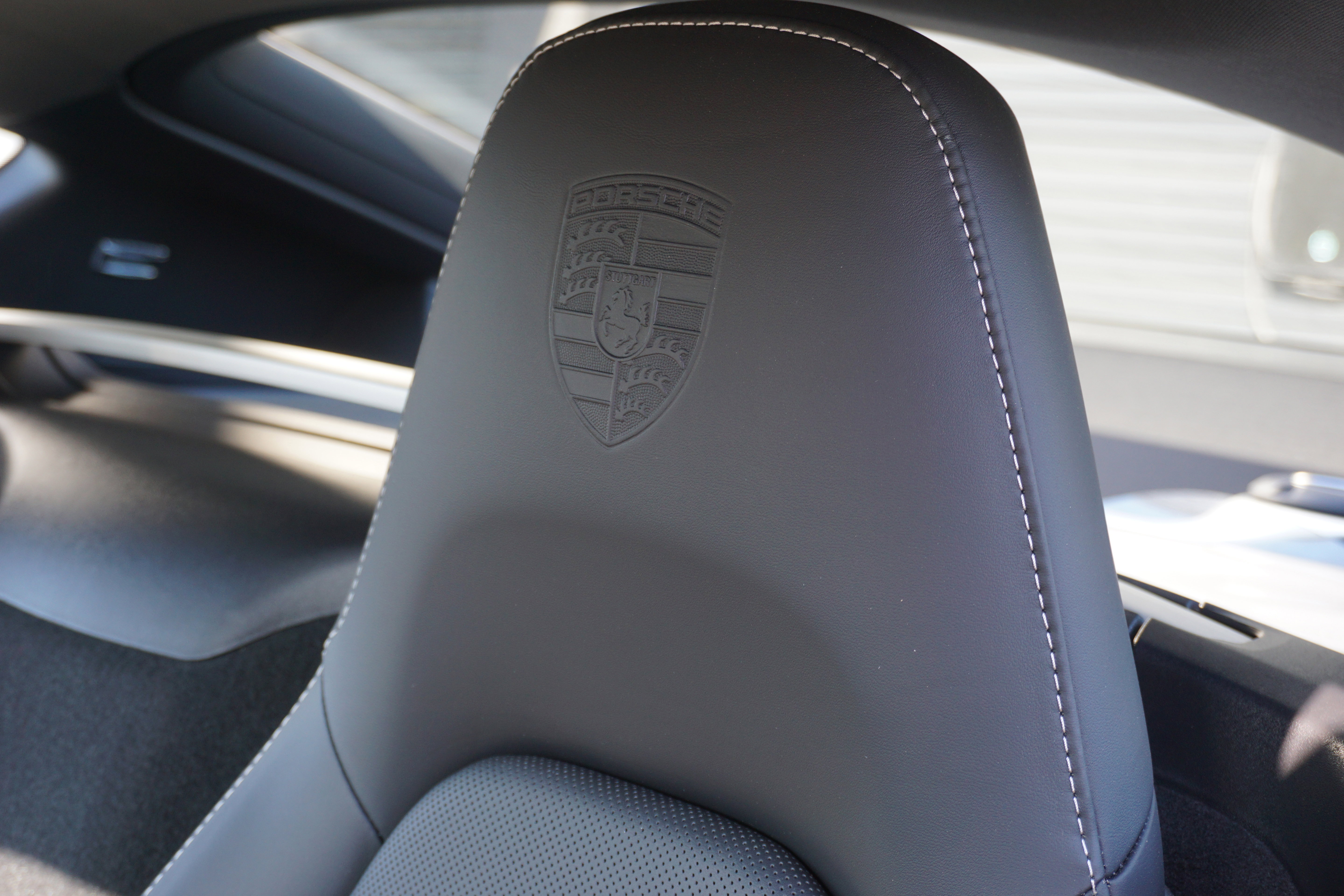 Certified 2024 Porsche 718 Cayman RWD image 28