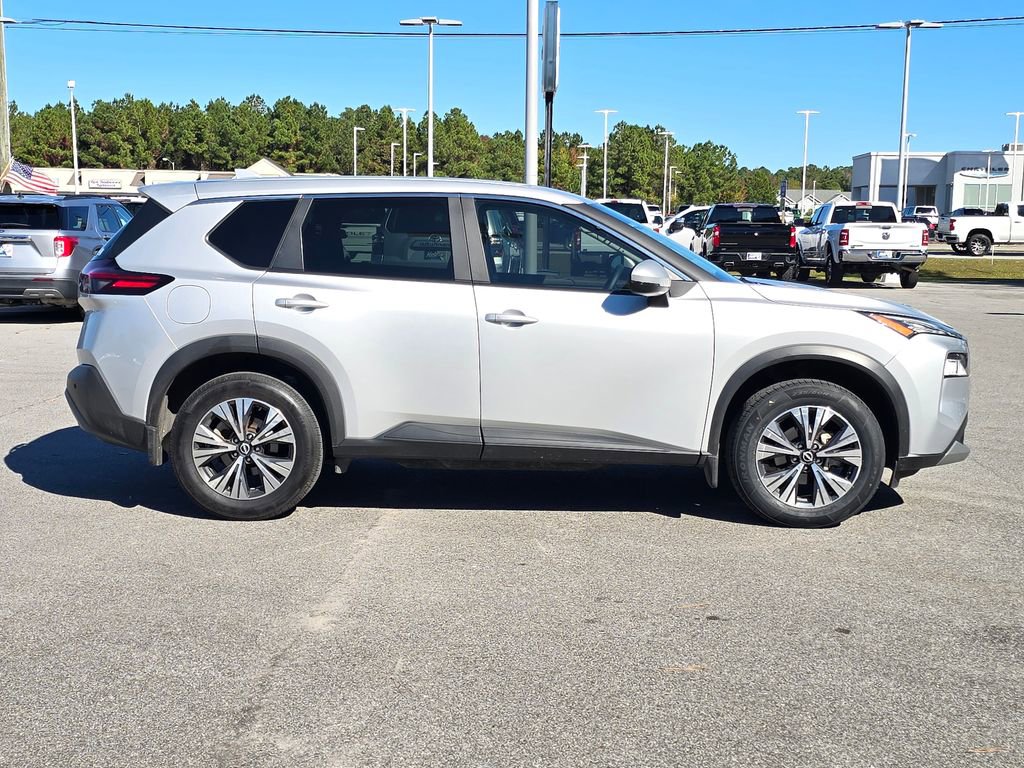 Used 2023 Nissan Rogue SV video 2