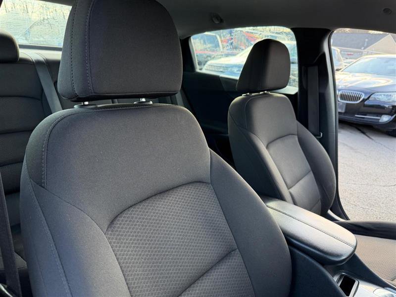 Used 2020 Chevrolet Malibu LT image 28