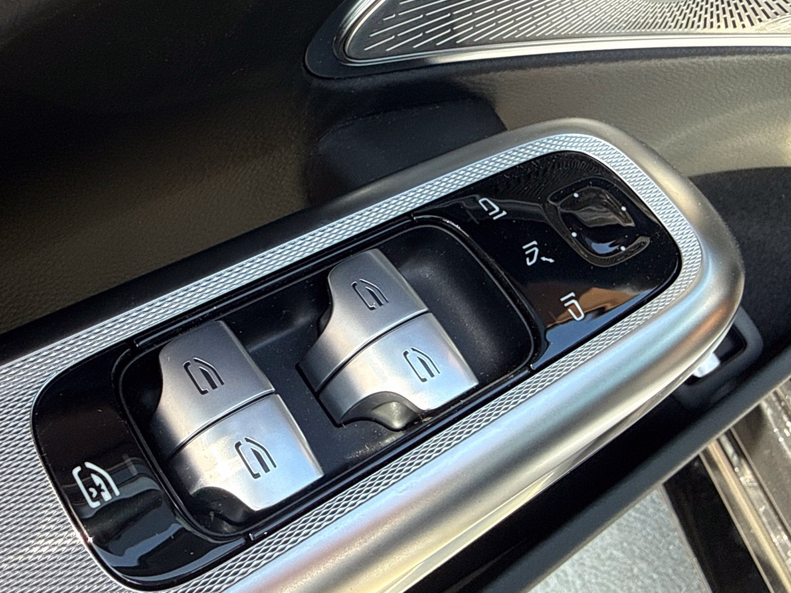New 2027 Mercedes-Benz E 53 AMG e 4MATIC Sedan image 16