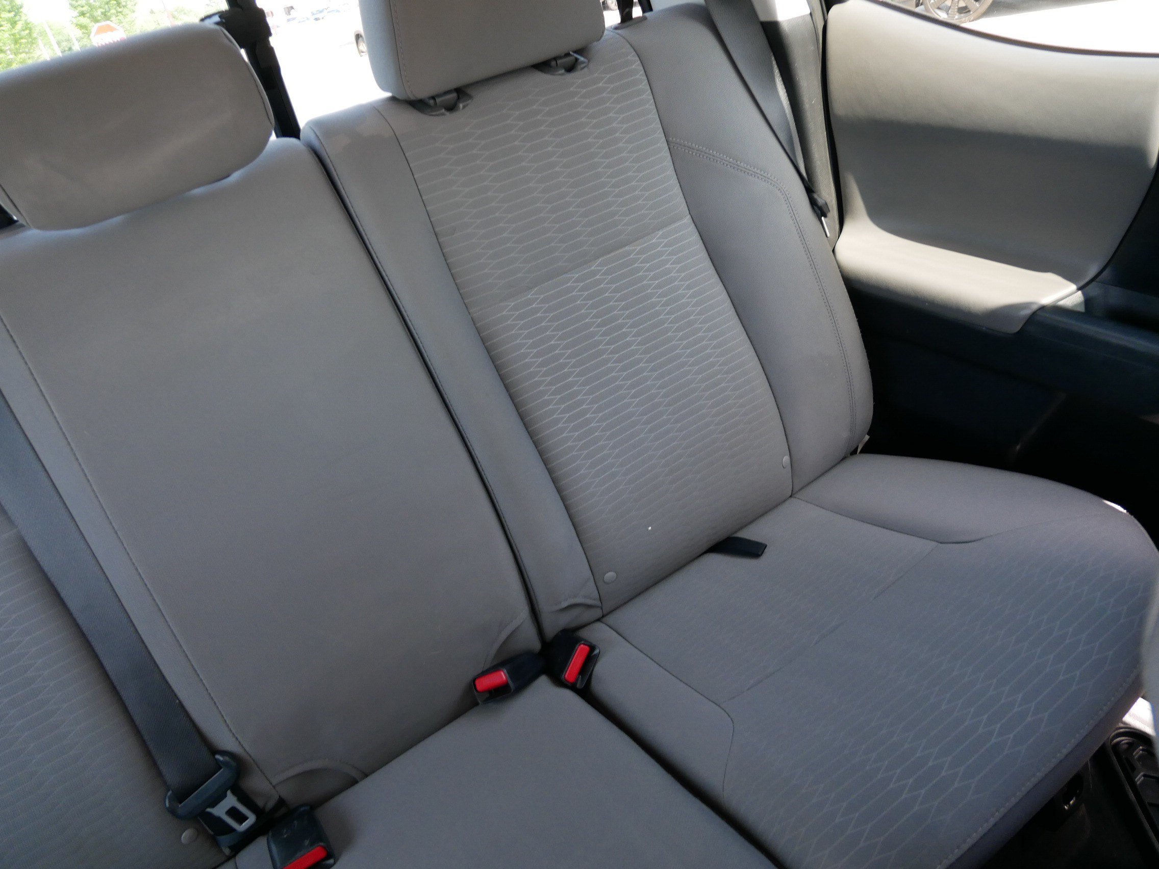 Used 2016 Toyota Tacoma SR5 AWD/4WD image 14