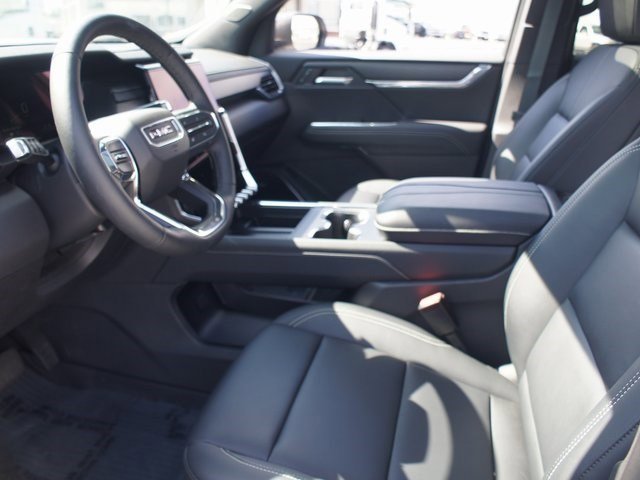 Used 2024 GMC Acadia Elevation w/ Trailering Package image 12