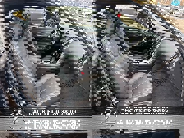 Used 2018 INFINITI Q60 2.0t w/ Moonroof Package image 12