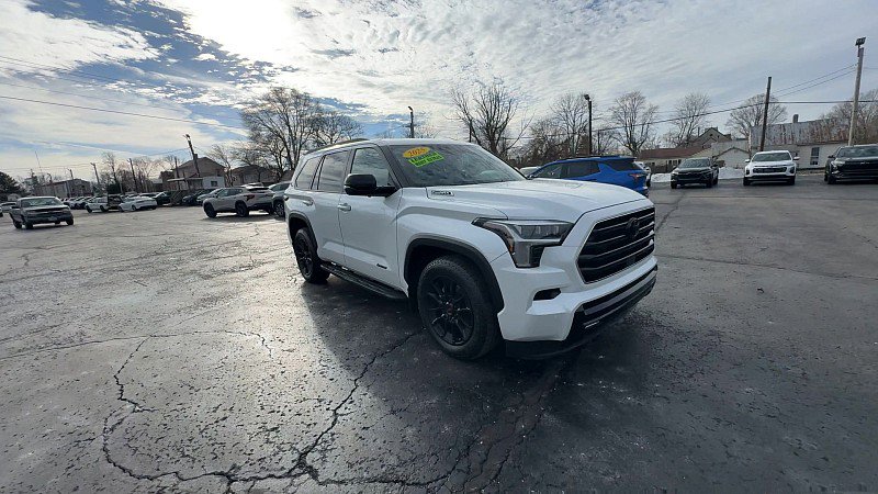 Used 2025 Toyota Sequoia Limited image 2