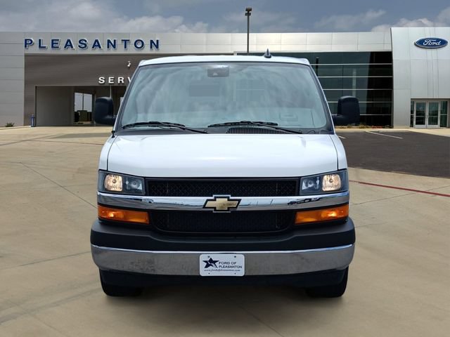 Used 2025 Chevrolet Express 3500 LT w/ LT Preferred Equipment Group RWD image 8