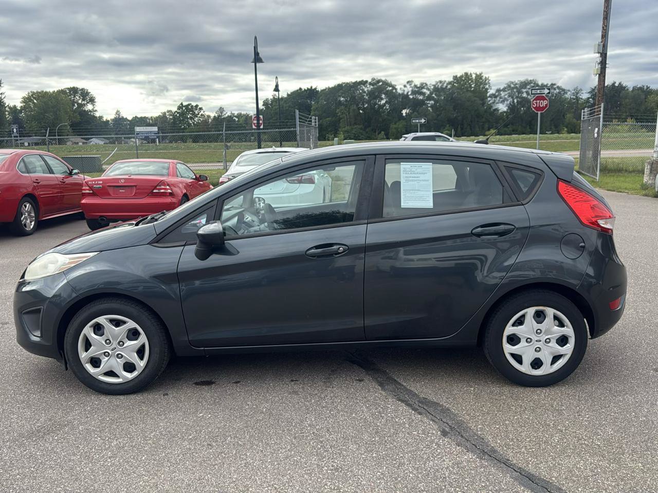 Used 2011 Ford Fiesta SE w/ 201A Rapid Spec Order Code FWD image 8
